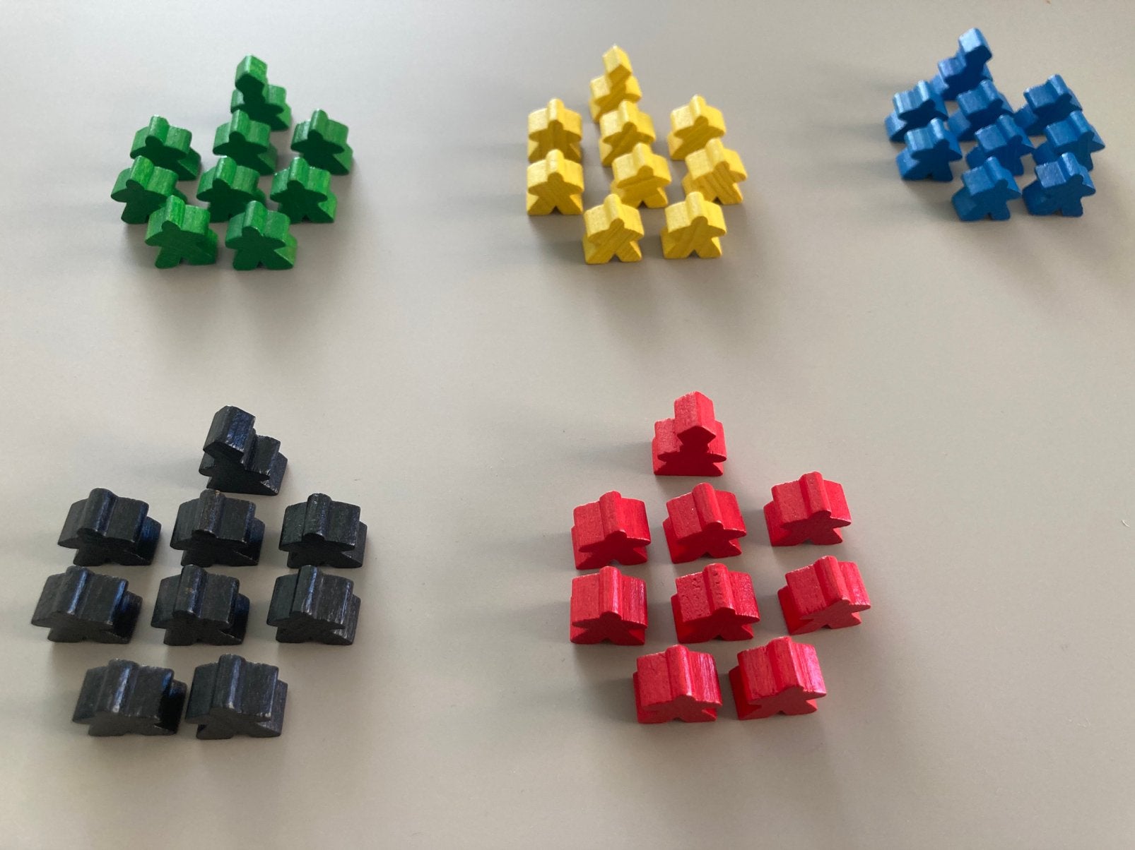 Carcassonne meeples en abten, Drie of vier spelers, Ophalen of Verzenden, Zo goed als nieuw