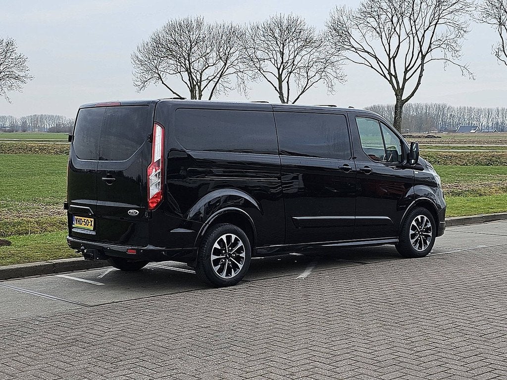 FORD TRANSIT CUSTOM 2.0 l2h1 sport navi, Euro 6, 4 cilinders, Zwart, Bedrijf