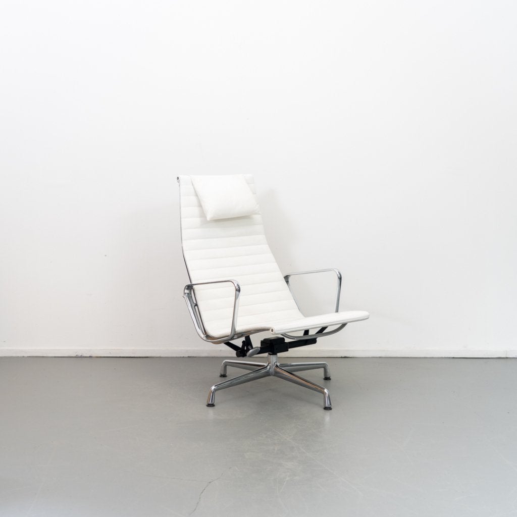 1 Vitra Eames Ea124 fauteuil Wit Leer Chroom