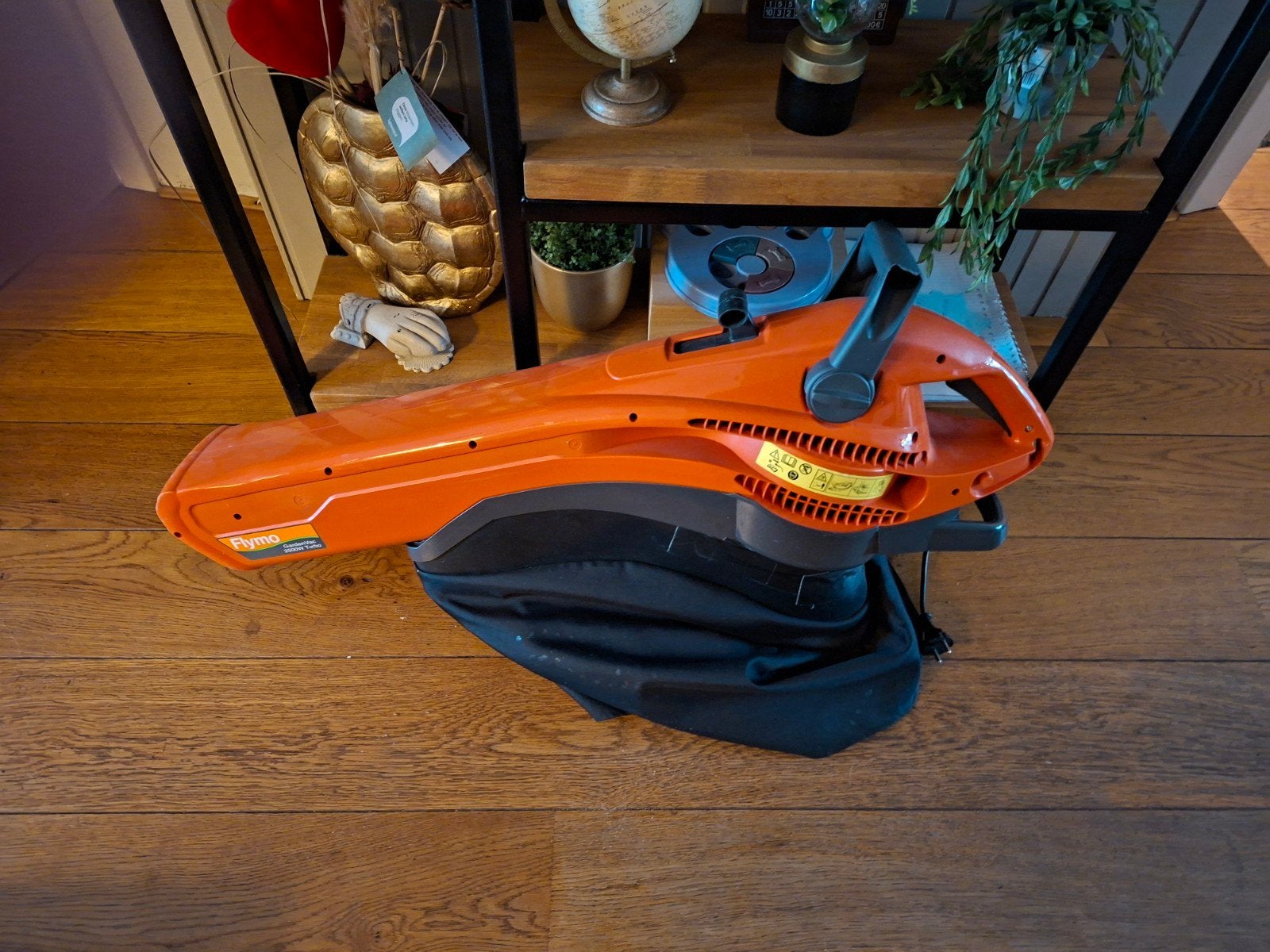 Flymo GardenVac 2500W Turbo Bladblazer/Bladzuiger, Ophalen, Gebruikt, Met opvangzak, Handgedragen