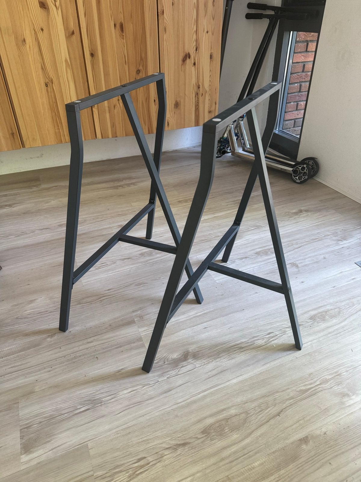 IKEA Vika Lerberg schragen (niet meer verkrijgbaar), Ophalen, Gebruikt, Metaal, Tafelpoot