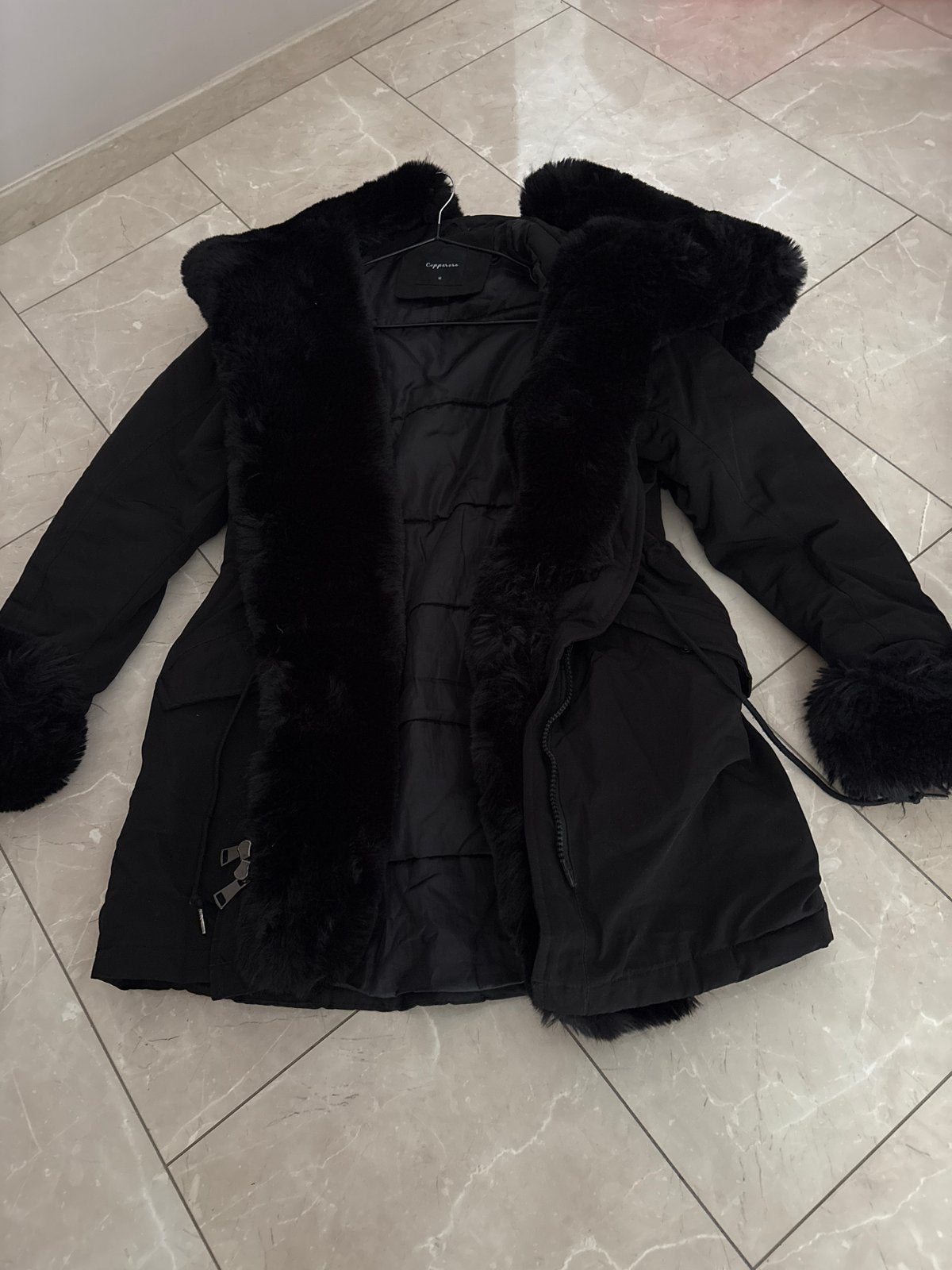 Chique zwarte bontjas van Copperose, maat M, Kleding | Dames, Ophalen of Verzenden, Zo goed als nieuw, Maat 38/40 (M), Zwart
