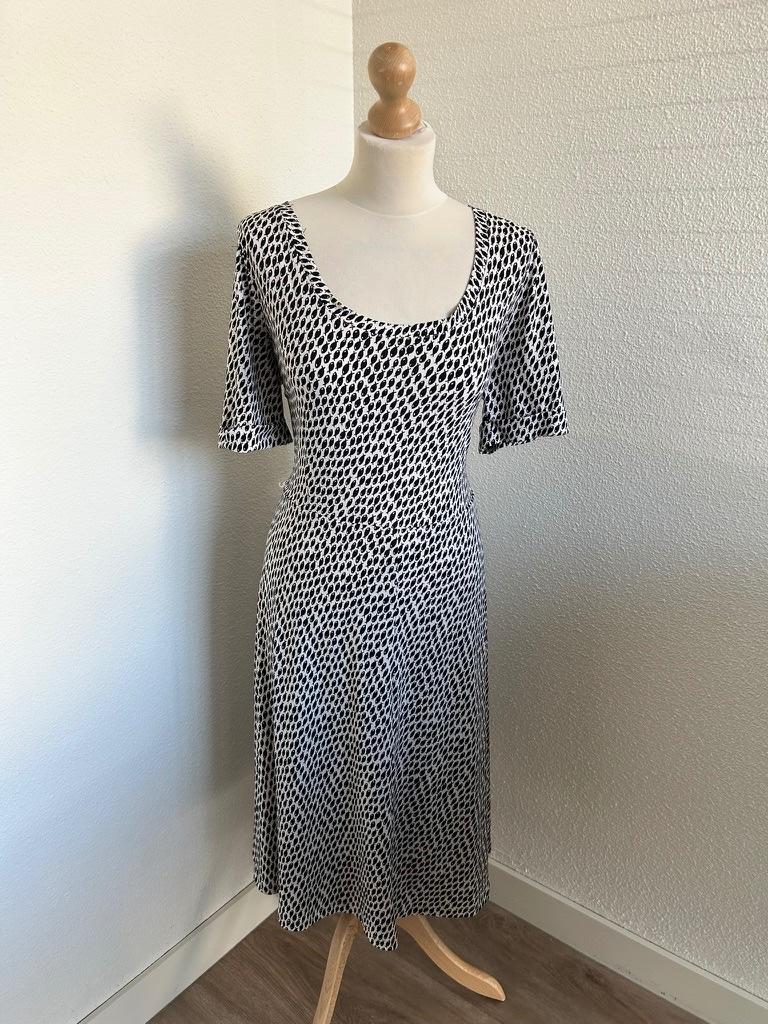 King Louie maat XL zwart witte visjes swing jurk 3113