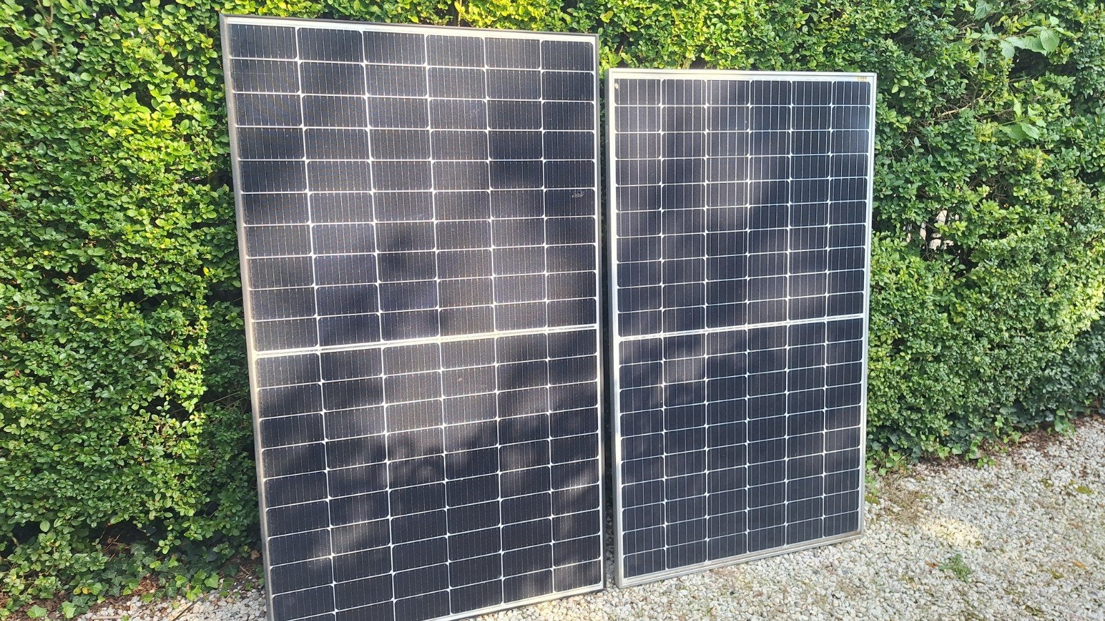 6 zonnepanelen 4x380Wp en 2x315 Wp slechts 4 jaar oud, Doe-het-zelf en Verbouw, Ophalen, Zo goed als nieuw