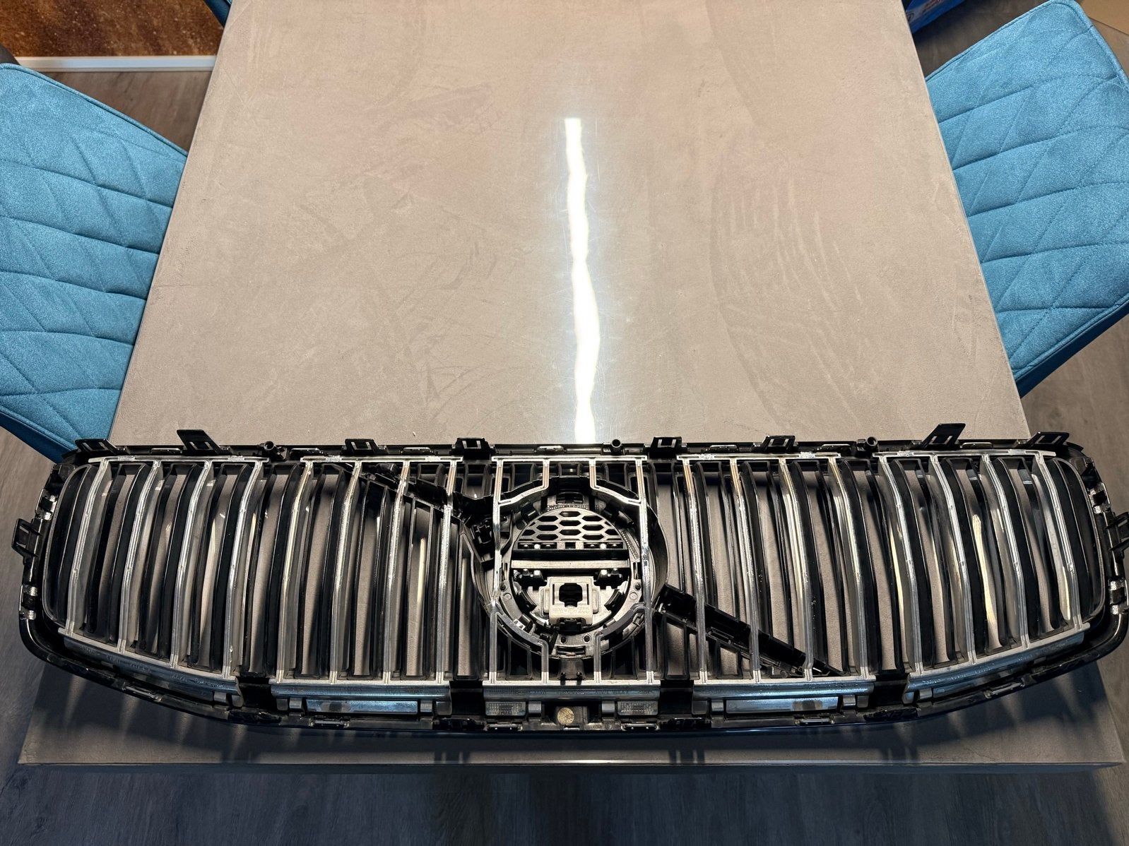 Volvo V60 originele chromen grill met camera-opening, Ophalen of Verzenden, Gebruikt, Volvo
