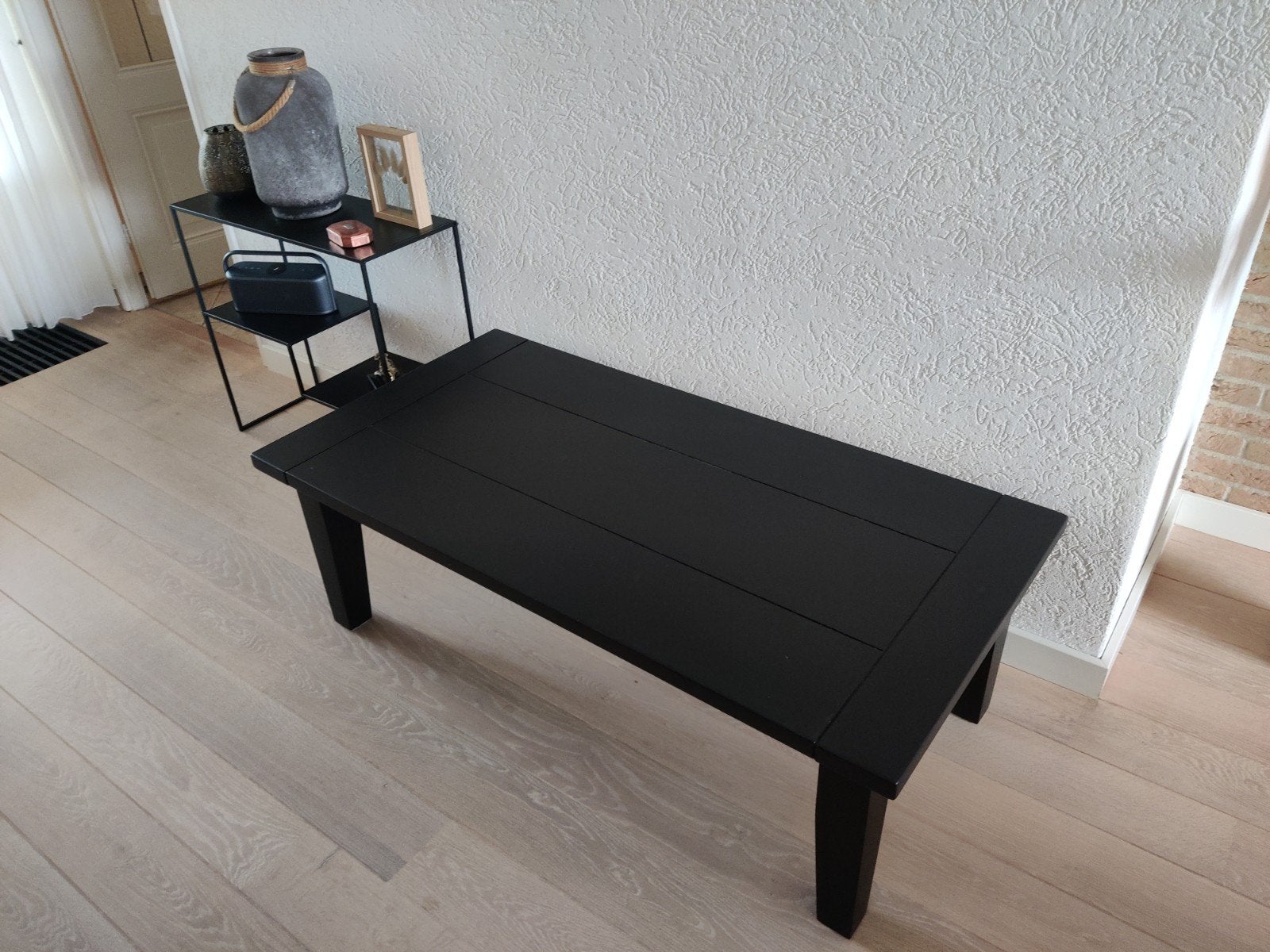 Zwarte houten salontafel, Ophalen, Minder dan 45 cm, Gebruikt, Modern, Tijdloos