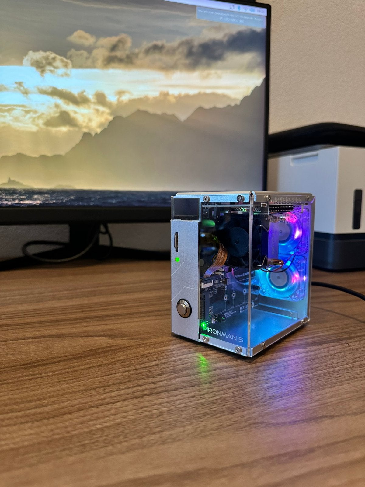Raspberry Pi 5 16GB RAM | Pironman 5 Case | 16GB SD kaart, Computers en Software, 2 tot 3 Ghz, Nieuw, Ophalen of Verzenden, SSD