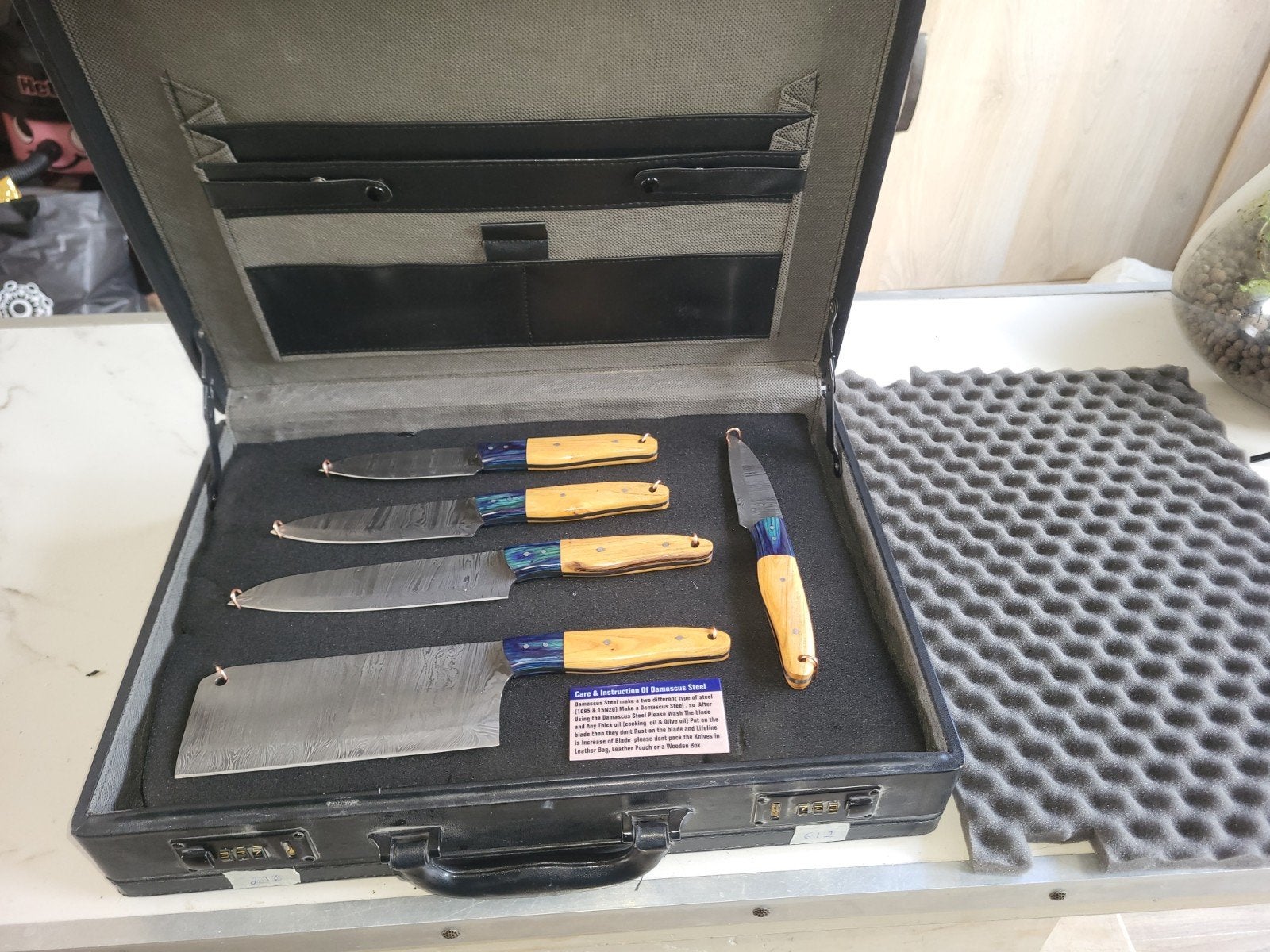 Professionele Damascus Messenset in Koffer - Diverse Kleuren, Overige materialen, Bestekset, Nieuw, Ophalen of Verzenden