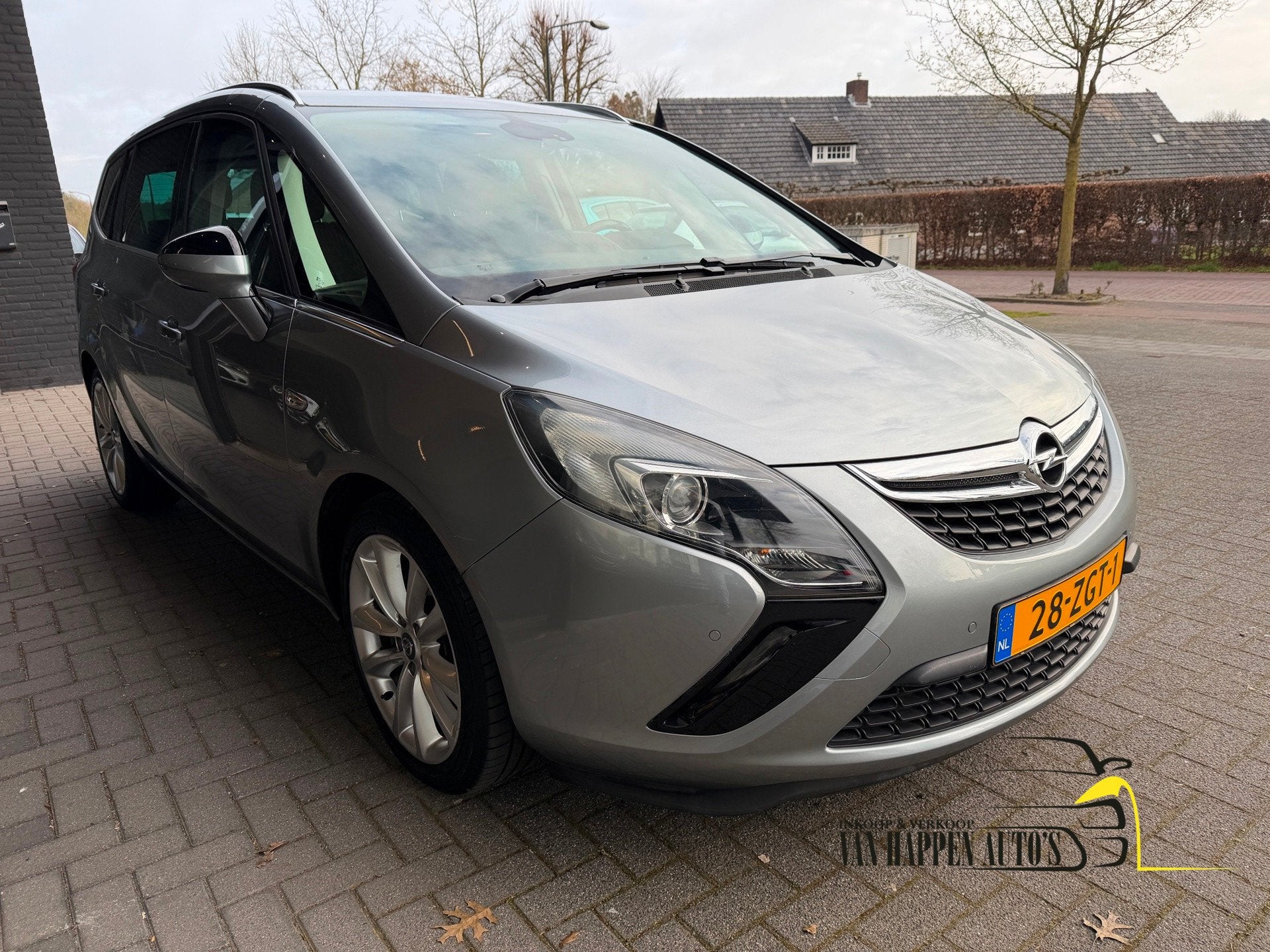 Opel Zafira Tourer 1.4 Cosmo / apk 4-2027, Auto's, Opel, Euro 5, Stof, Zwart, 4 cilinders