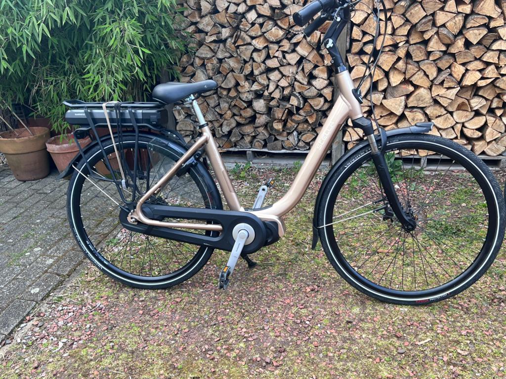 Stella Livorno elektrische fietsen Shimano Steps middenmotor, Zo goed als nieuw, 51 tot 55 cm, 50 km per accu of meer, Ophalen
