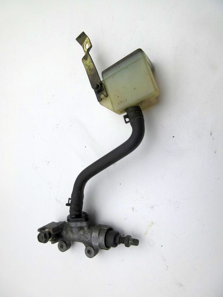 Suzuki GSX600 rempomp GSX 600 F rem pomp achter achterrem, Ophalen of Verzenden, Gebruikt