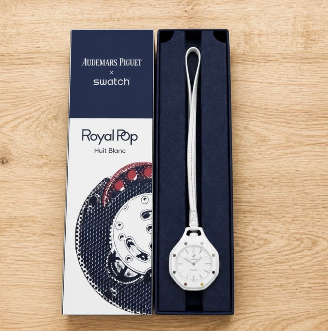 Royal Pop AP x Swatch, Sieraden, Tassen en Uiterlijk, Polshorloge, Swatch, Nieuw, Kunststof