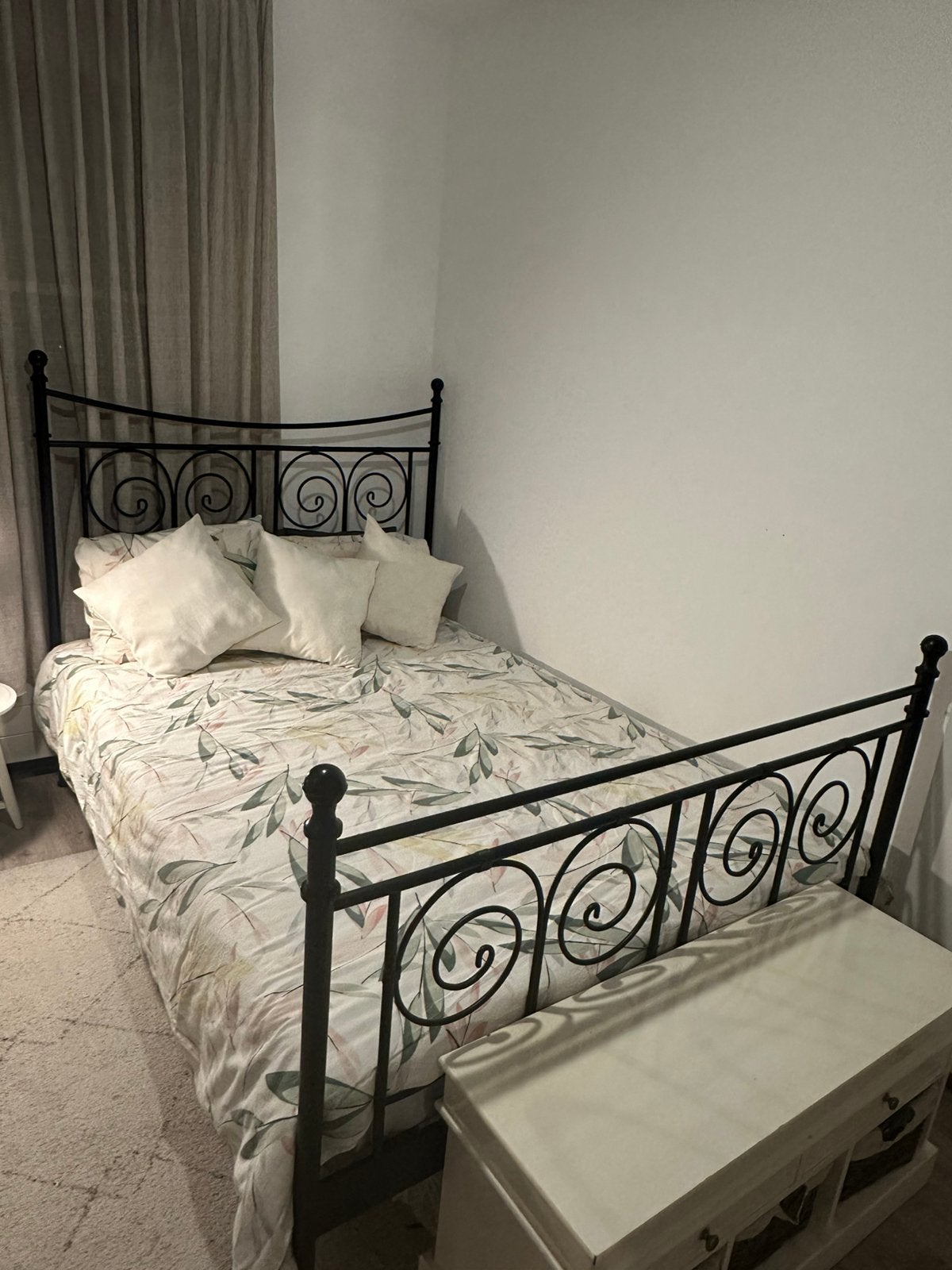 Bed frame, Ophalen, Tweepersoons, 140 cm, Zo goed als nieuw