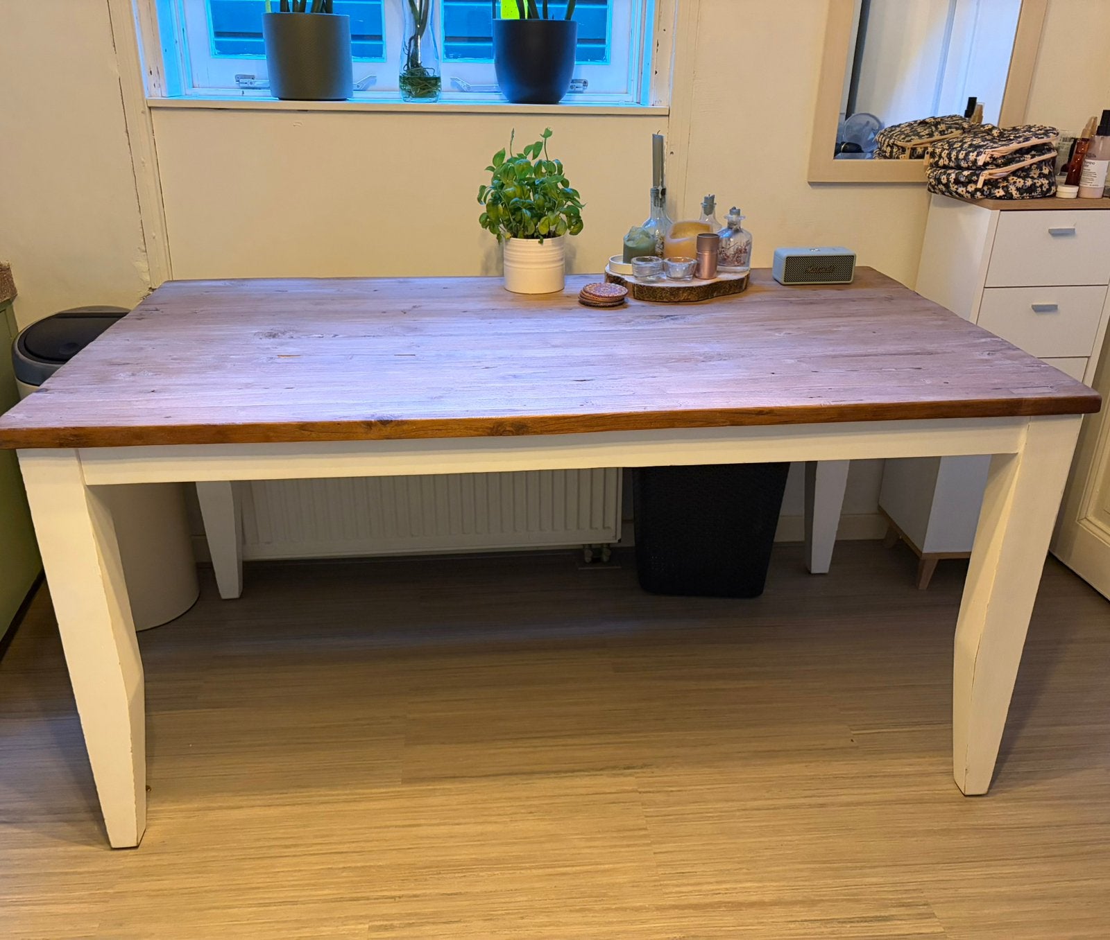 Gratis ophalen: grote houten eettafel, Ophalen, 50 tot 100 cm, Zo goed als nieuw, Vijf personen of meer