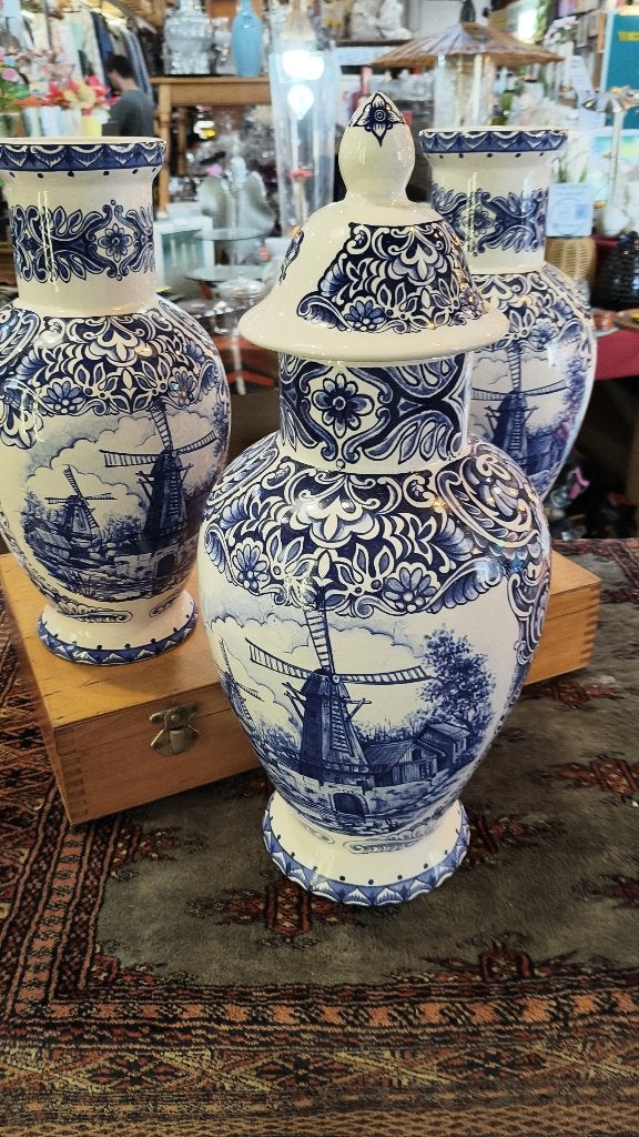 3-delige Delfts blauwe vazenset, Antiek en Kunst, Ophalen