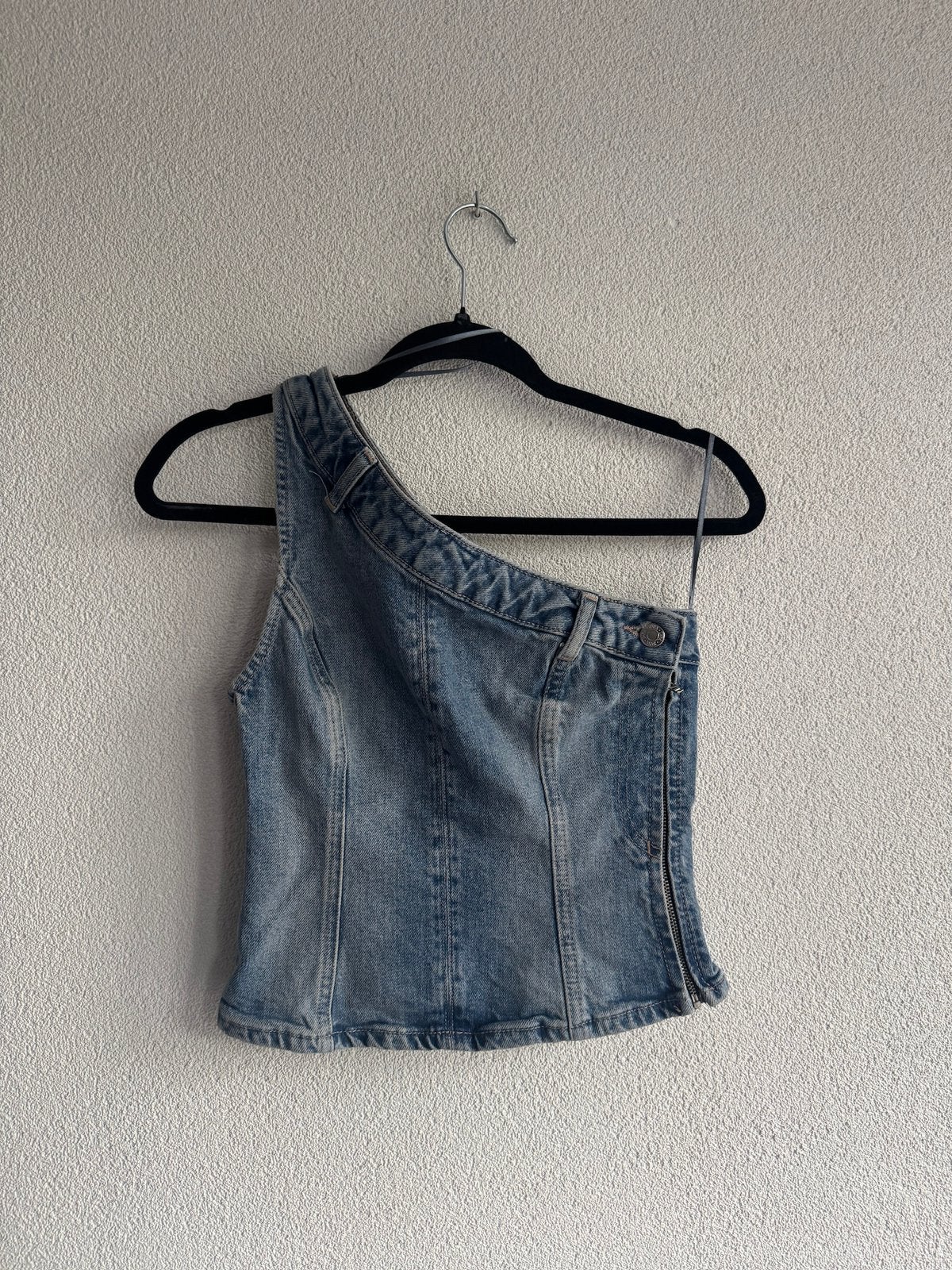 Zara blauwe denim one shoulder top, Kleding | Dames, Tops, Blauw, Zara, Ophalen of Verzenden, Zo goed als nieuw