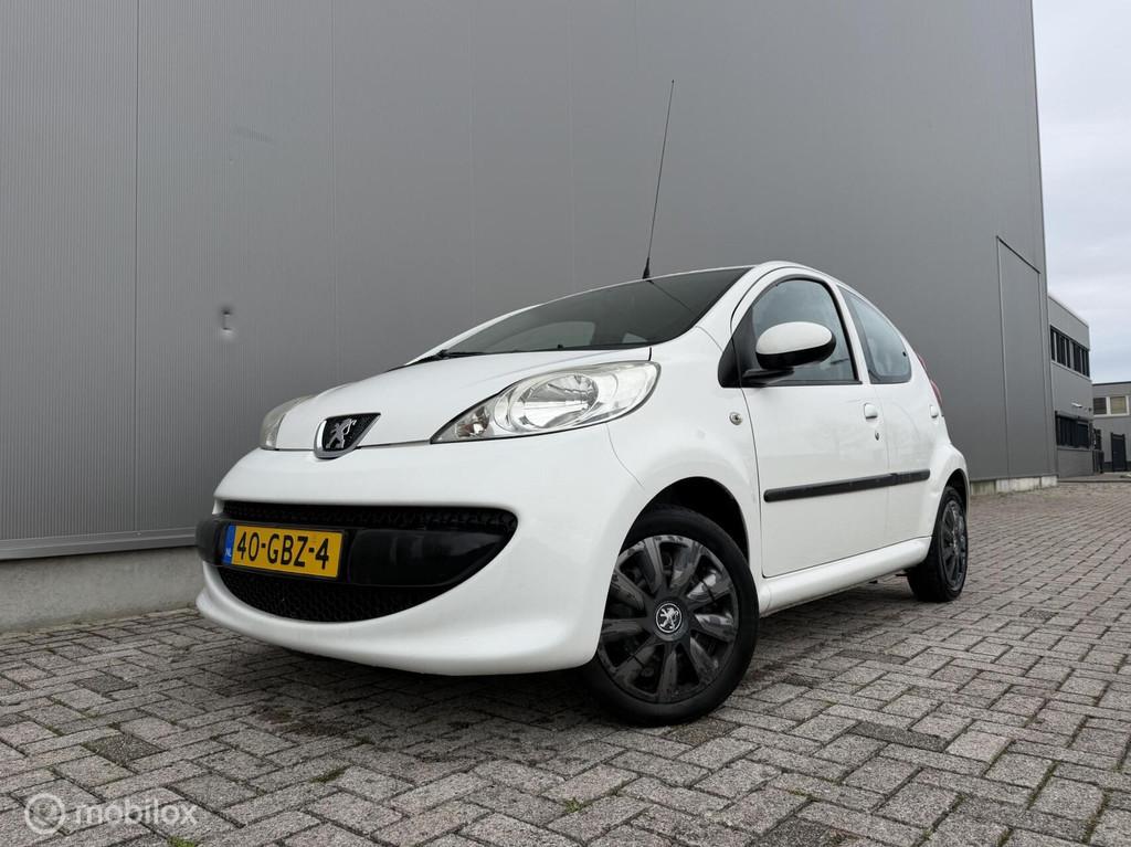 Peugeot 107 1.0-12V 5 deurs | nieuwe APK 2027 | Elek ramen |, Auto's, Voorwielaandrijving, Stof, Gebruikt, 4 stoelen