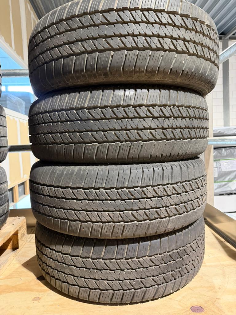 Bridgestone Dueler H/T banden 265-60-18, Auto-onderdelen, 18 inch, 265 mm, Ophalen of Verzenden, Band(en)