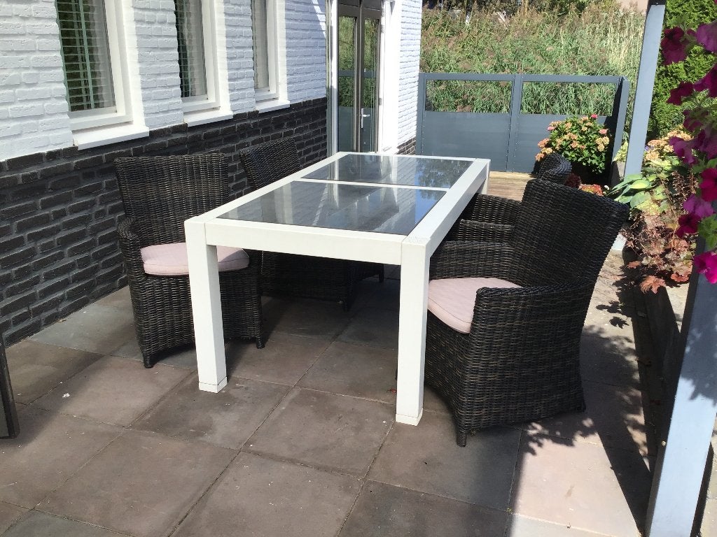 Tuintafel met 4 Hartman stoelen, Ophalen, 4 zitplaatsen, Gebruikt, Hout