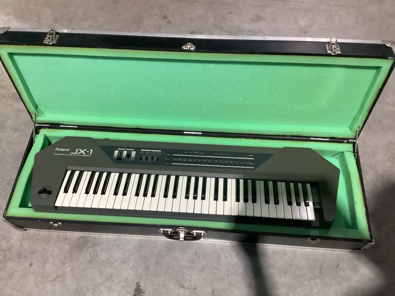 Roland JX-1 Synthesizer met originele adapter en koffer, Ophalen, Roland, Midi-aansluiting, 61 toetsen