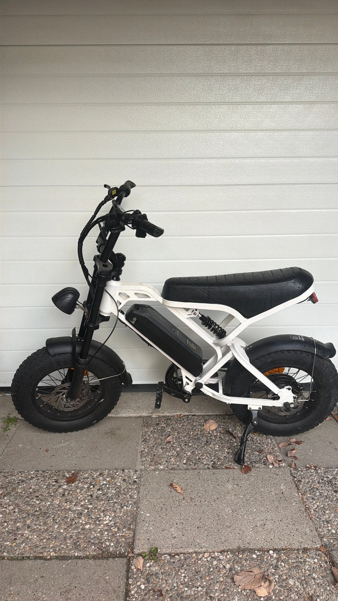 V20 mini, Ophalen of Verzenden, Zo goed als nieuw, Overige typen