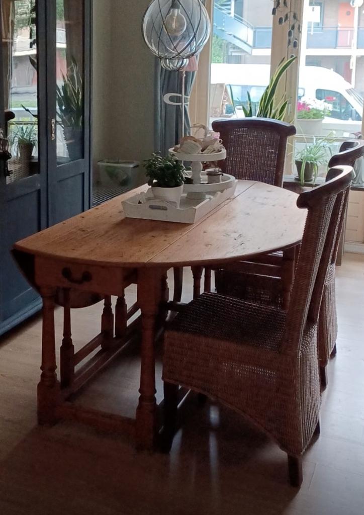 Antieke Hangoor Tafel met Lades - Charmant en Functioneel, Ophalen
