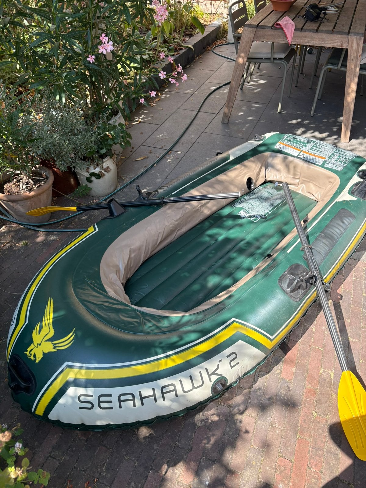Intex Seahawk 2 opblaasboot met peddels, Ophalen, Zo goed als nieuw