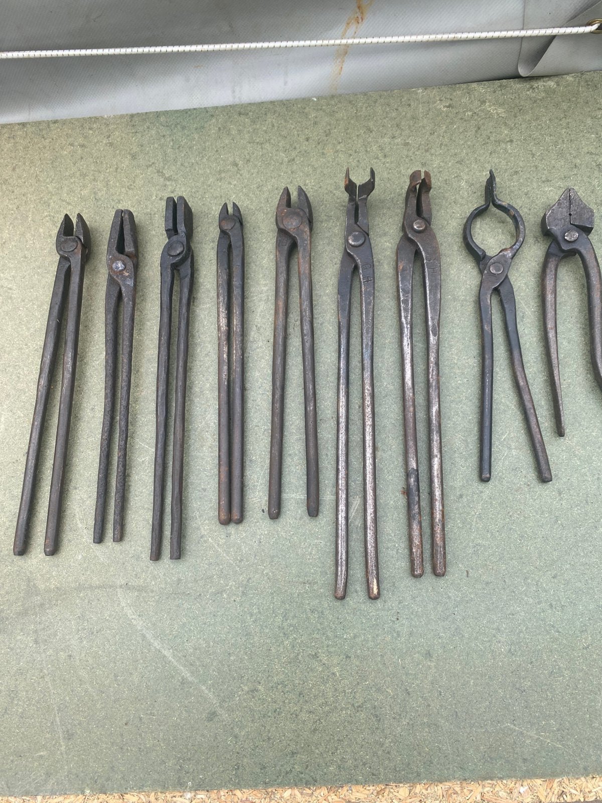 Aambeeld smeden tangen 9 stuks, Antiek en Kunst, Ophalen of Verzenden