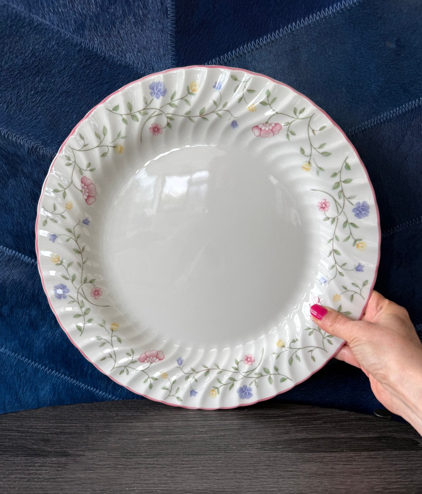 4 x Vintage Johnson Bro's Summer Chintz serveerschaal 31 cm, Nieuw, Ophalen of Verzenden, Schaal of Schalen, Overige stijlen