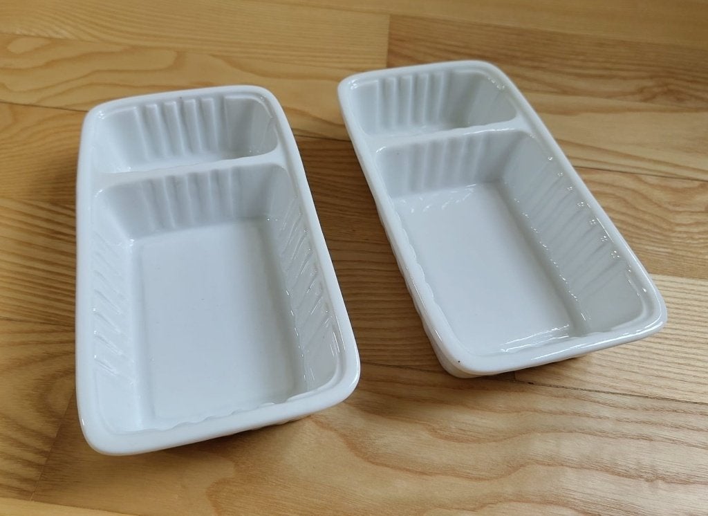 Frietbakje met sausbakje wit porselein 2 stuks, Nieuw, Ophalen of Verzenden, Schaal of Schalen, Overige stijlen