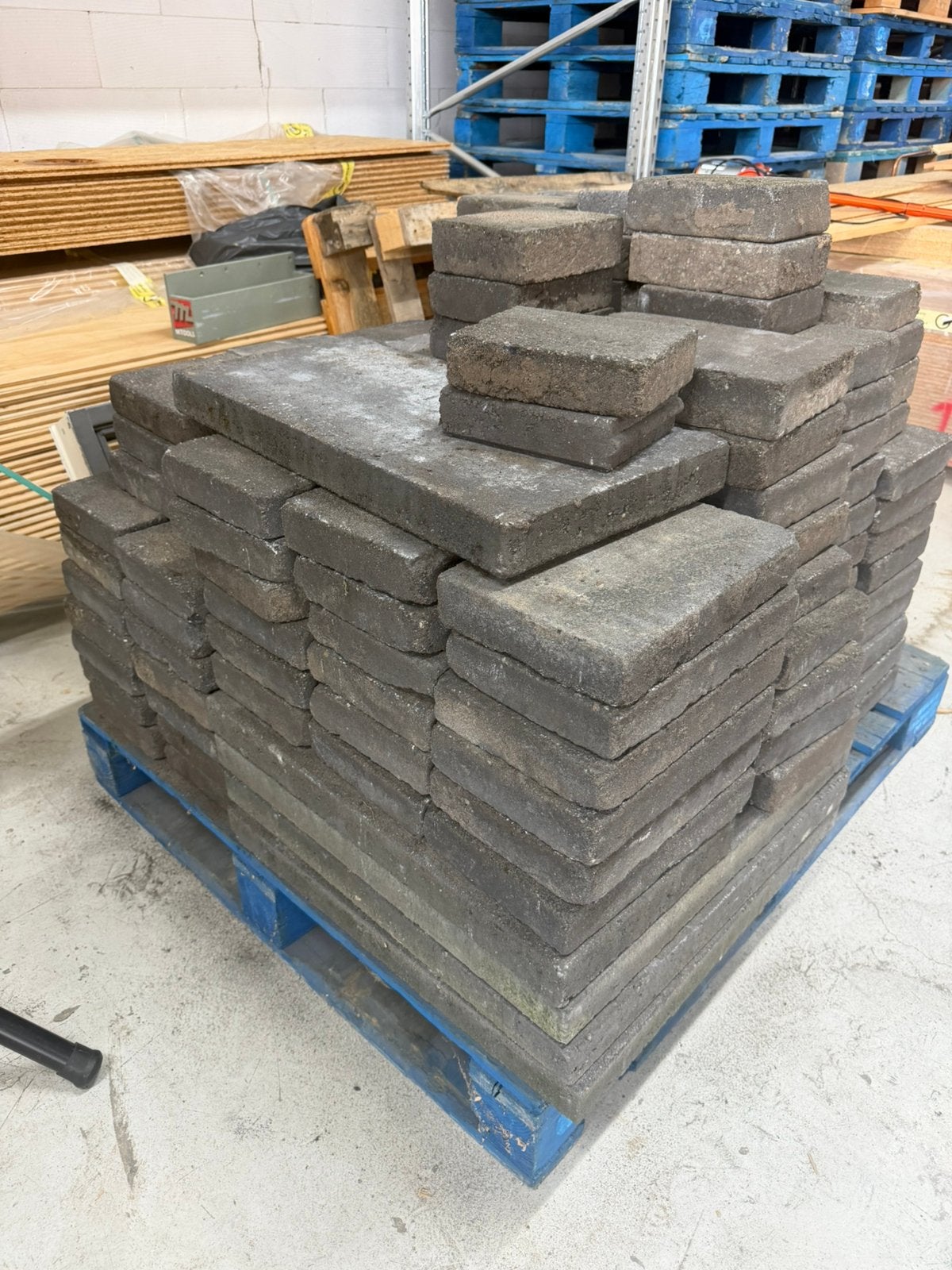 Gratis afhalen, Ophalen, Zo goed als nieuw, Beton, Klinkers