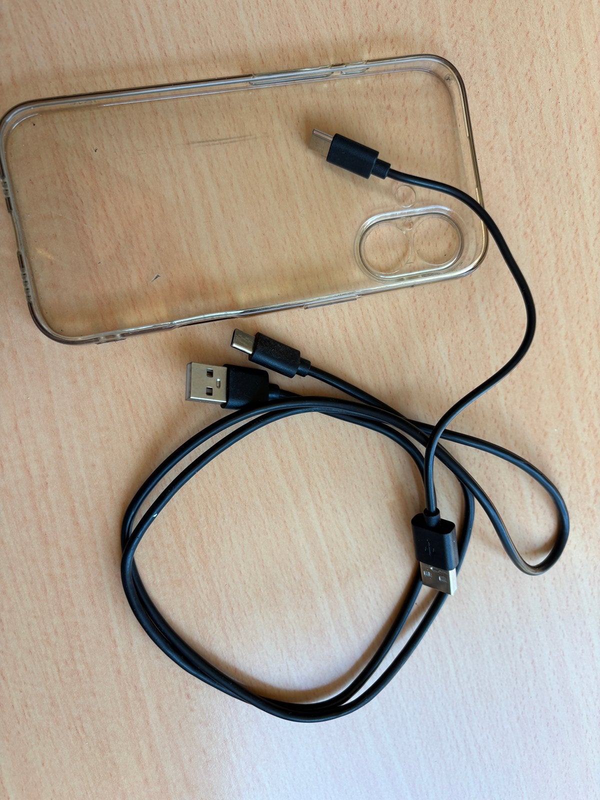 Usb c gebruikt iPhone 16  hoesje, Ophalen of Verzenden, Zo goed als nieuw