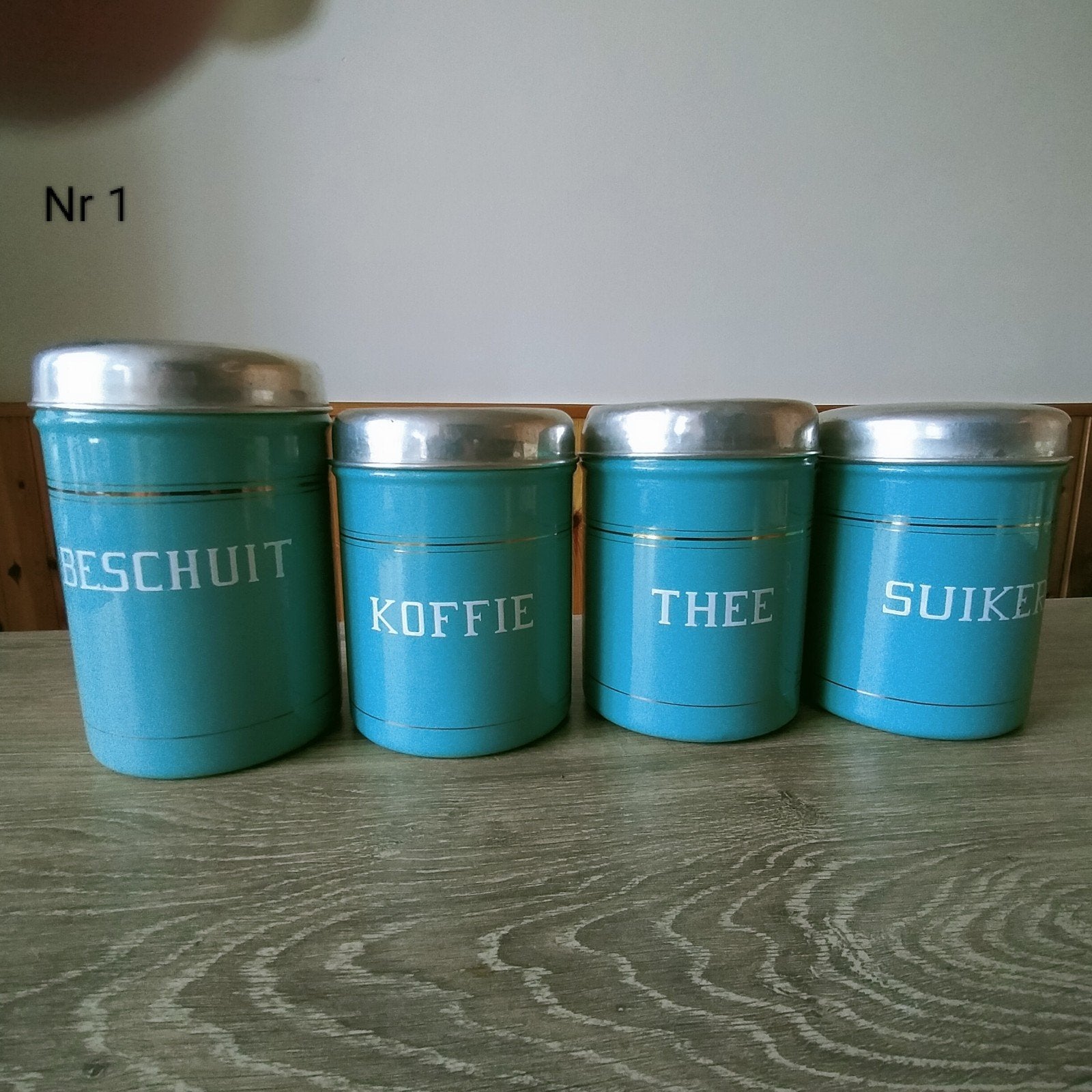 EMAILLE MINTGROENE BUSSENSET MET GOUDEN BIES., Antiek en Kunst, Antiek | Emaille, Ophalen of Verzenden