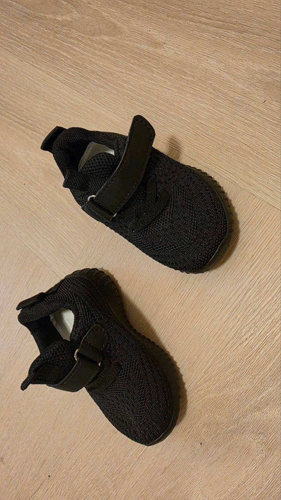 baby sneakers maat 23 gratis!, Kinderen en Baby's, Ophalen