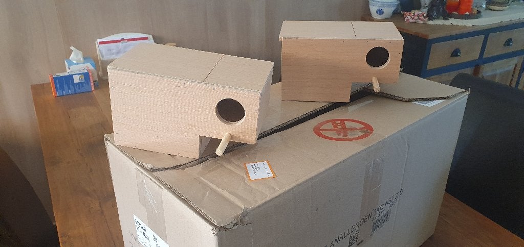 Houten nestkastjes voor gouldamadines, Meerdere dieren, Tropenvogel