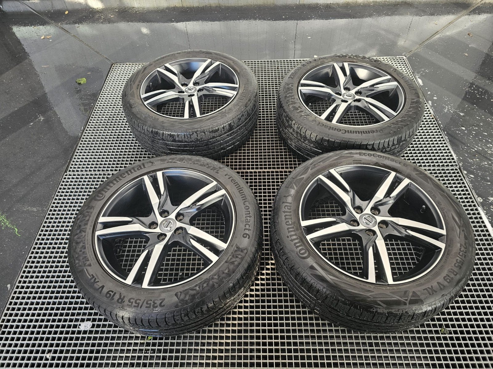 Volvo R design 19 inch velgen met banden, Banden en Velgen, 235 mm, Zomerbanden, Ophalen