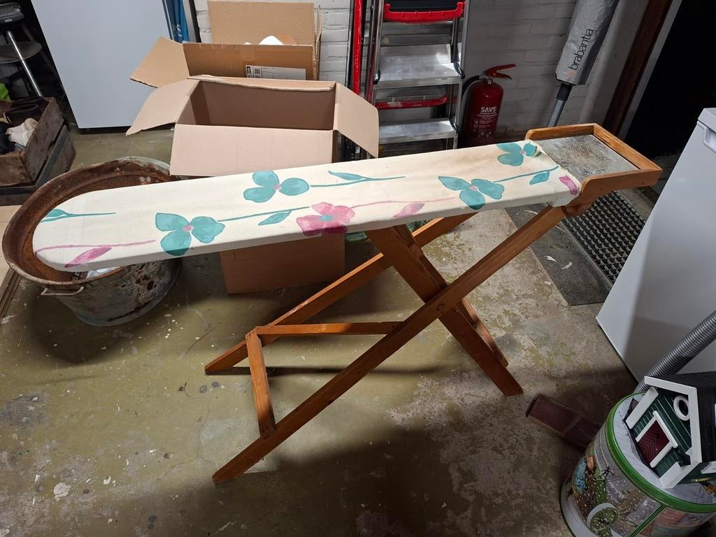Ouderwetse strijkplank, Witgoed en Apparatuur, Strijkijzers en Strijkplanken, Ophalen, Gebruikt