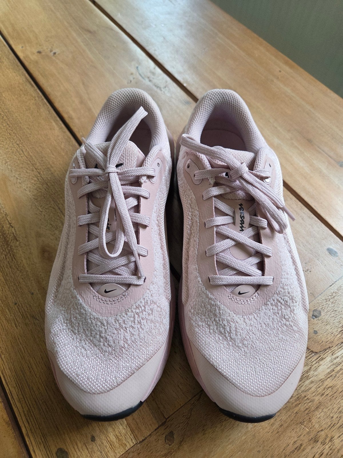 Prachtige Nike Versair hardloopschoenen - Zachtroze, mt 40, Kleding | Dames, Schoenen, Sportschoenen, Nike, Ophalen of Verzenden