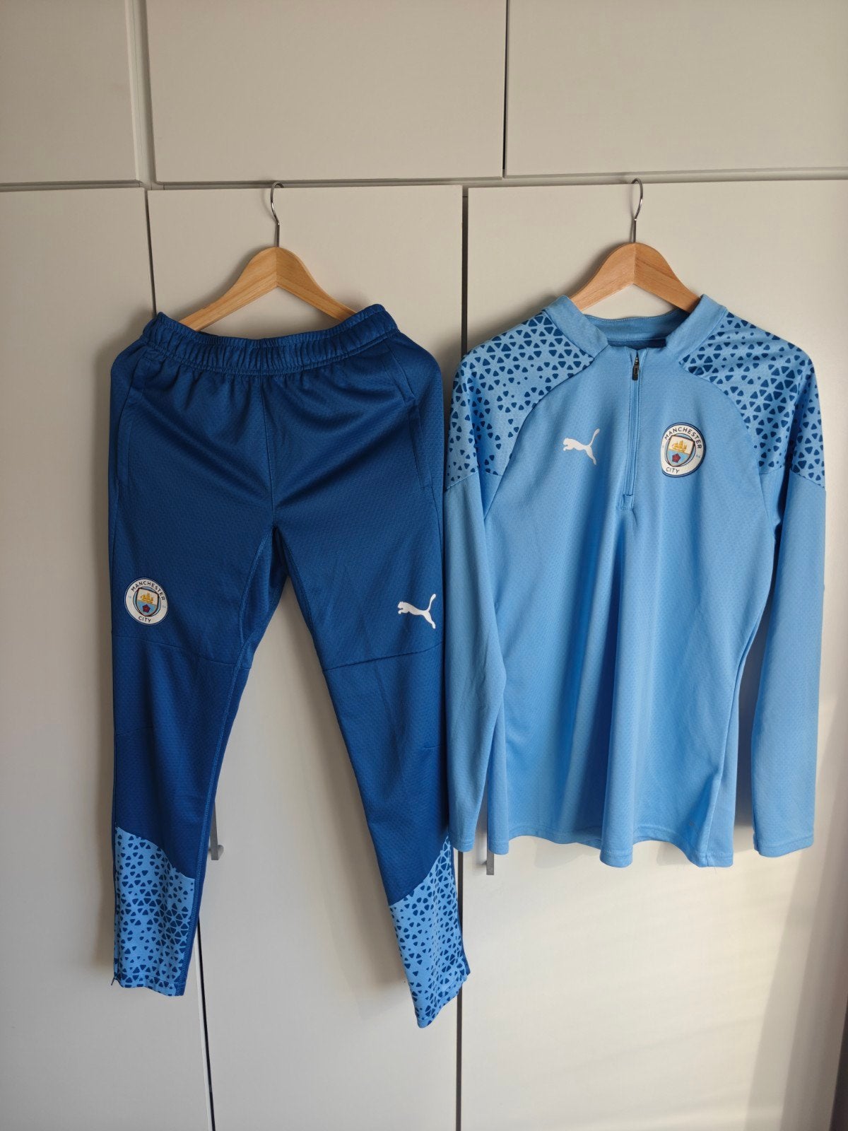 Official Puma Manchester City 1/4 Zip Tracksuit maat S, Verzamelen, Ophalen of Verzenden, Zo goed als nieuw, Buitenlandse clubs