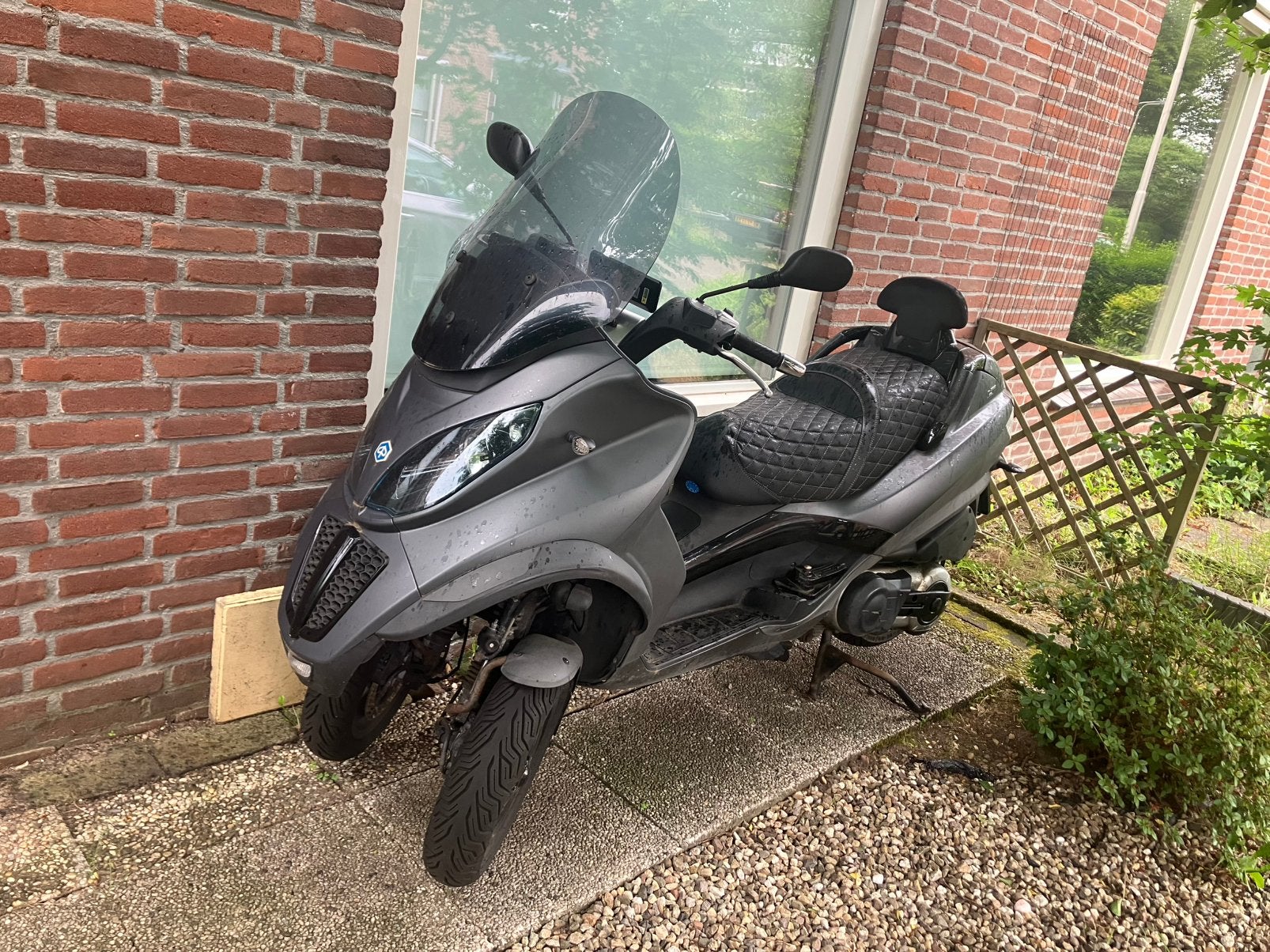 Piaggio MP3 400 LT – 2009 – Akrapovič – J.Costa, Ophalen