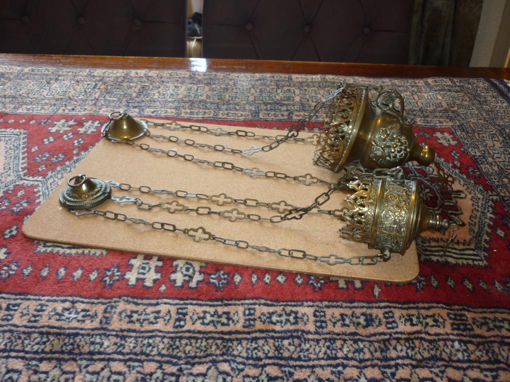 2 Messing godslampen zonder glaasjes neogotische ophanglamp, Ophalen of Verzenden