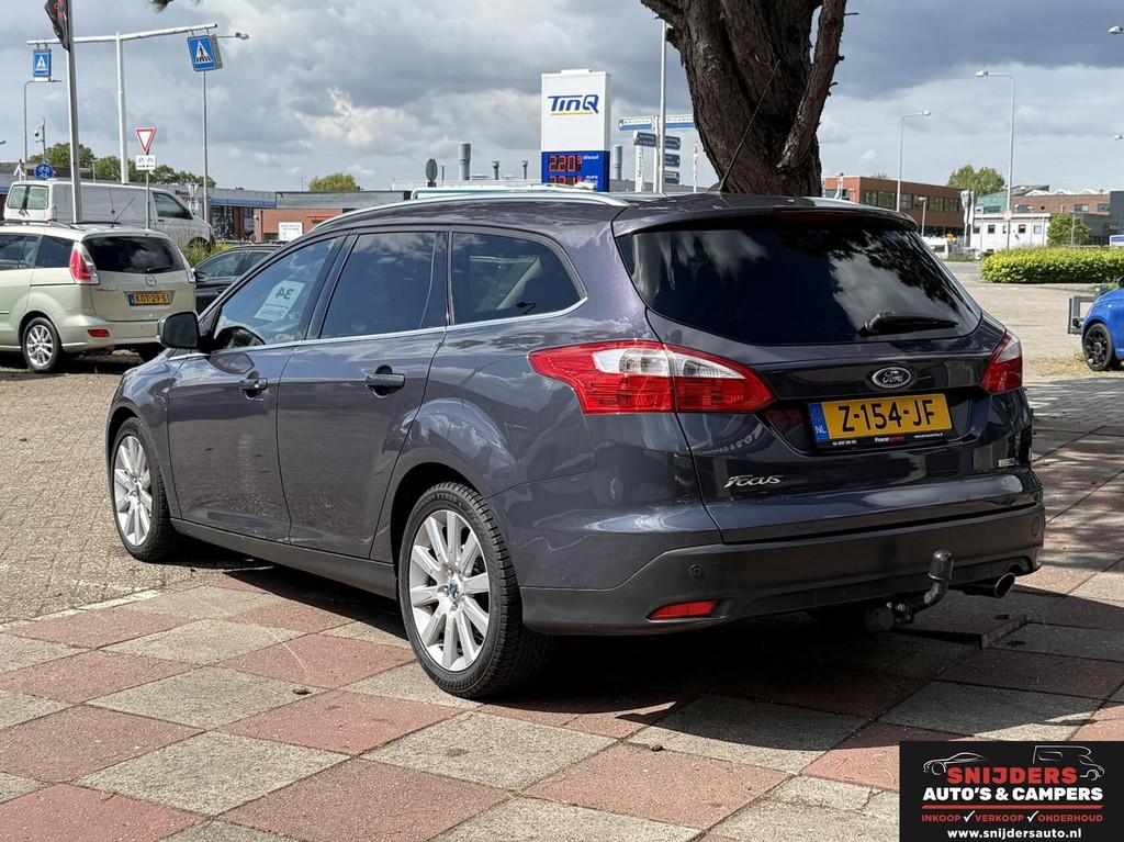 Ford Focus Wagon 1.6 EcoBoost Titanium met trekhaak, Gebruikt, Zwart, 4 cilinders, 150 pk