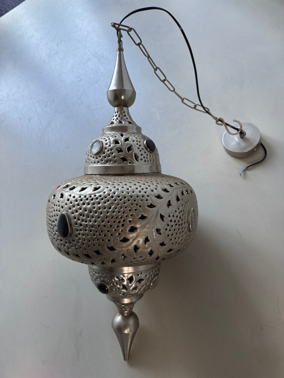 Mooie zilverkleurige Arabische hanglamp, Huis en Inrichting, Ophalen, 50 tot 75 cm, Zo goed als nieuw, Metaal