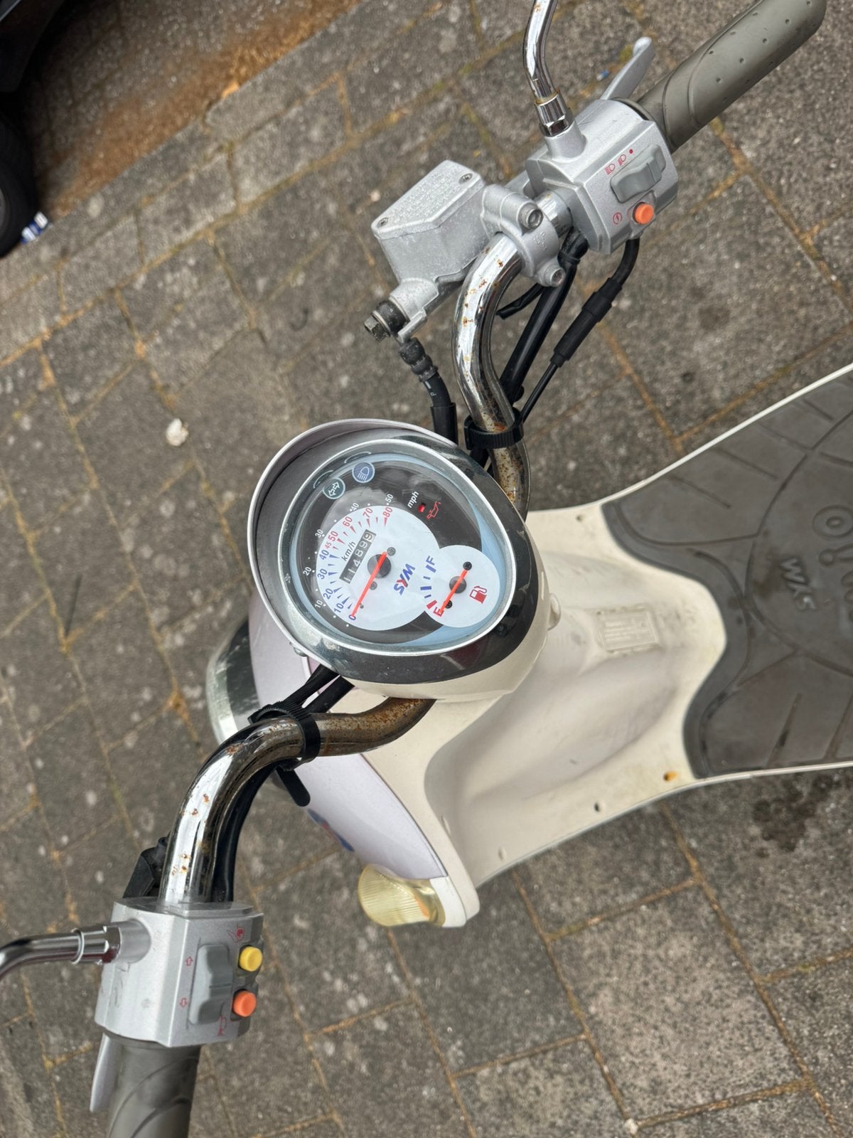 Sym mio 65 cc, Ophalen of Verzenden, Benzine