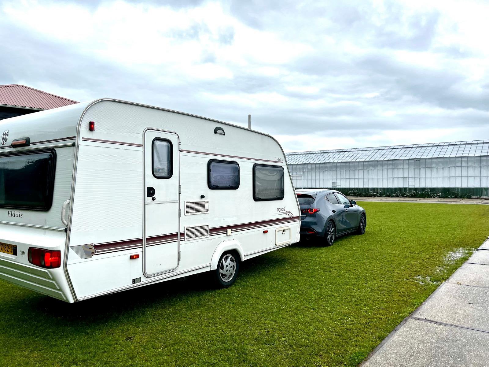 Elddis 470CT Force, erg netjes en complete ruime caravan, Caravans en Kamperen, Caravans, Particulier, tot en met 4, 750 - 1000 kg