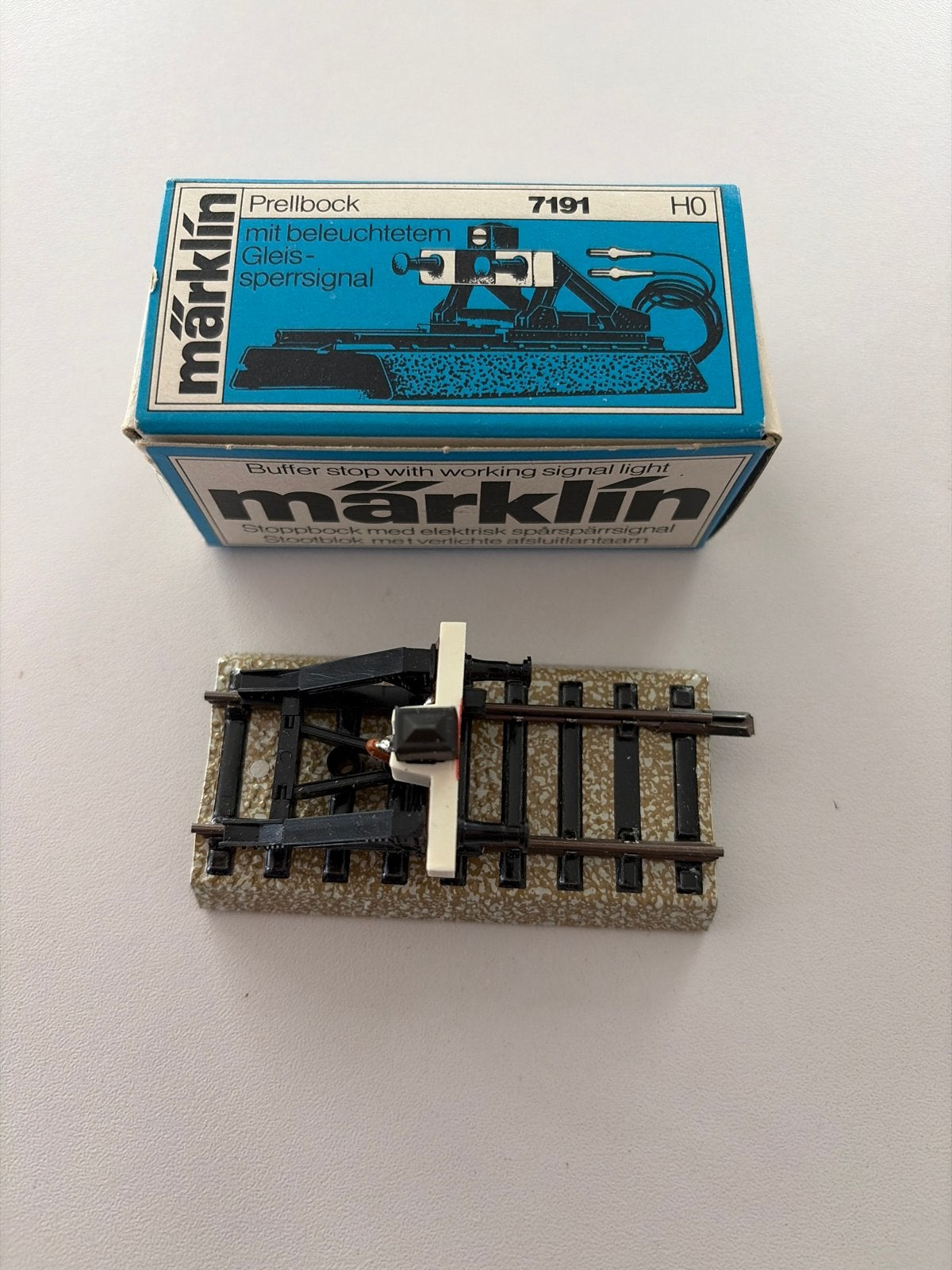 Märklin 7191 Prellbock met verlicht spoorstopsignaal HO, Wisselstroom, Gebruikt, Overige typen, Ophalen of Verzenden