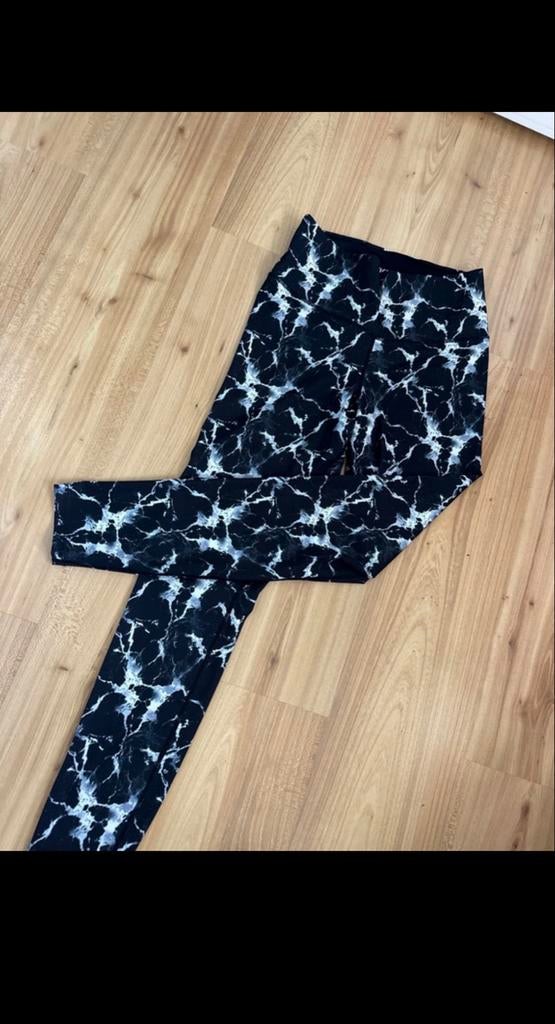 HKMX Legging Zwart met Wit Marmerpatroon Maat M, Legging, Zwart, Maat 40/42 (M), Ophalen of Verzenden