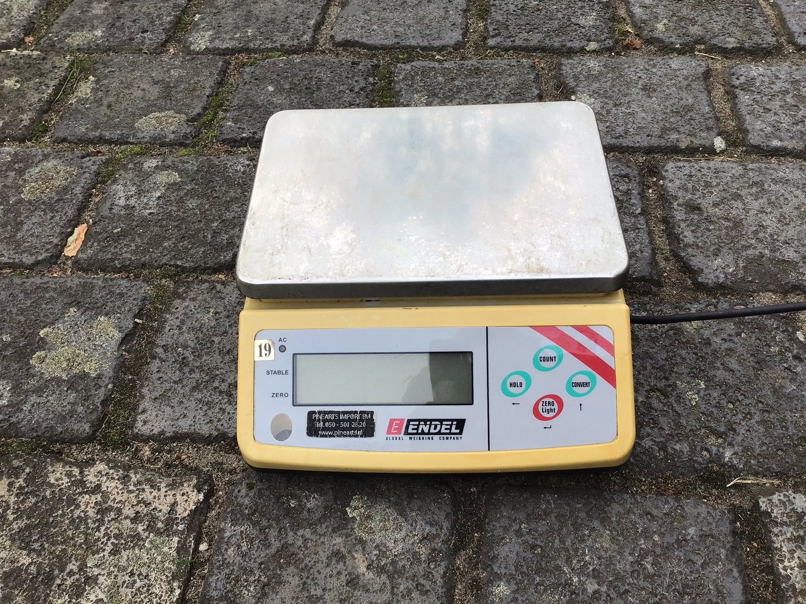 Digitale weegschaal op stroom en batterijen, 1 tot 500 gram, Ophalen of Verzenden, Digitaal, Overige typen