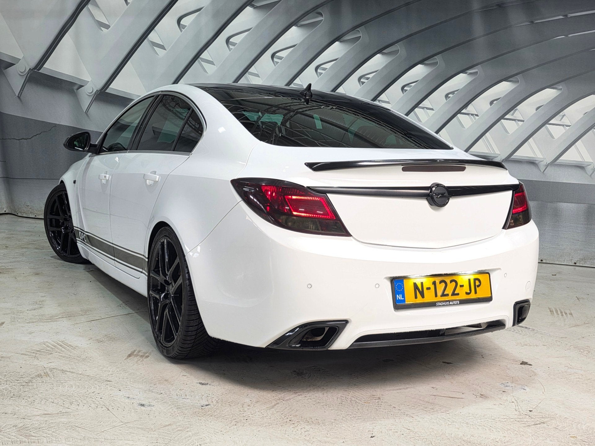 Opel Insignia 2.8 T OPC 4x4 nwe distributie ketting, Auto's, Automaat, Euro 5, Gebruikt, Zwart