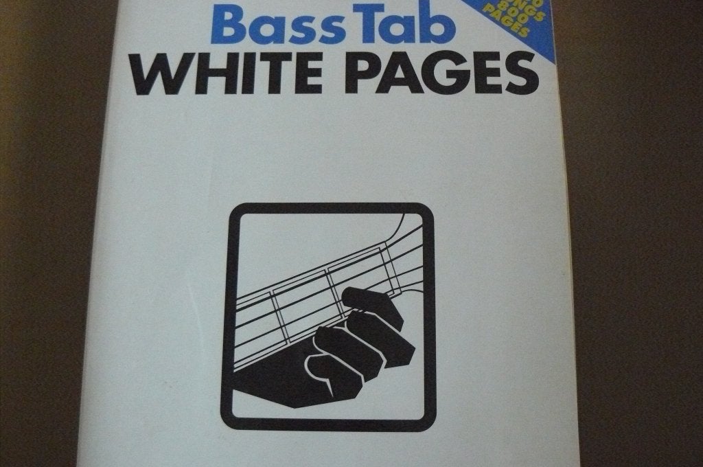 BAS / BASS TAB / White Pages / Bass guitar transcriptions, Muziek en Instrumenten, Bladmuziek, Gebruikt, Basgitaar, Ophalen of Verzenden